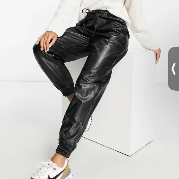 Abercrombie & Fitch vegan leather joggers sweatpants black high rise small - Picture 1 of 12